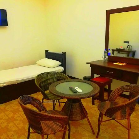 Euro Star Hotel كاتوناياكى المظهر الخارجي الصورة