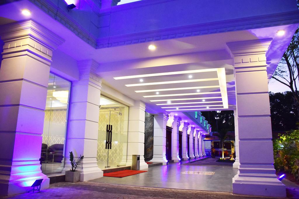 Euro Star Hotel كاتوناياكى المظهر الخارجي الصورة