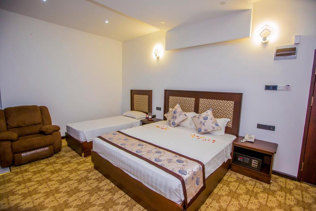Euro Star Hotel كاتوناياكى المظهر الخارجي الصورة