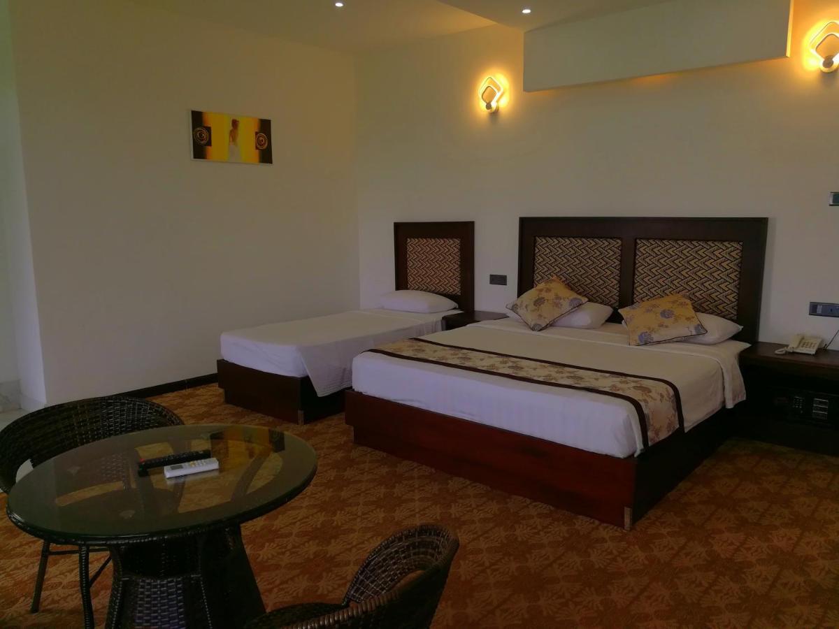 Euro Star Hotel كاتوناياكى المظهر الخارجي الصورة